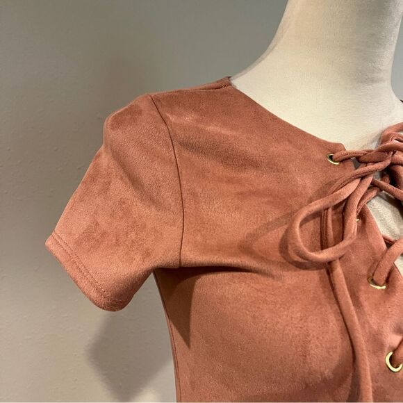 Windsor Tan sexy deep lace up v-neck short sleeve Mini velvet Dress size xs - Picture 3 of 12